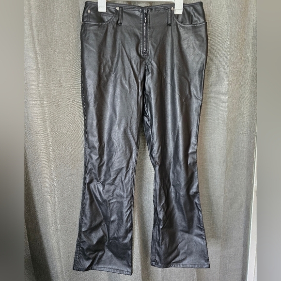 No Boundaries Y2K Faux Leather Pants Flared Black Juniors 13 - Picture 1 of 4